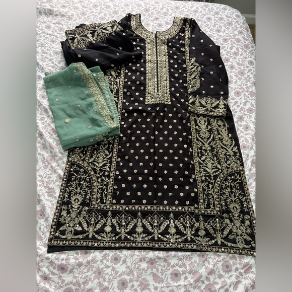 Elegant Black and Silver Embroidered Suit with Teal Dupatta - Picture 2 of 4